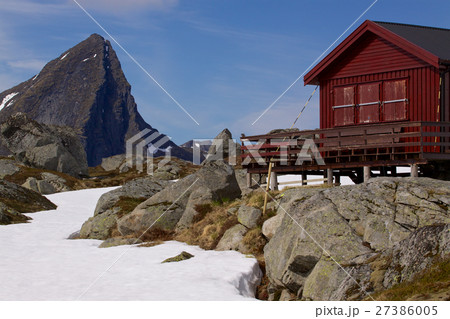 Mountain cabin Mountain cabin 27386005