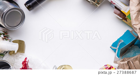 Picture debris for refining close-up 27388687