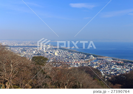 湘南平（高麗山公園）からの眺望 27390764
