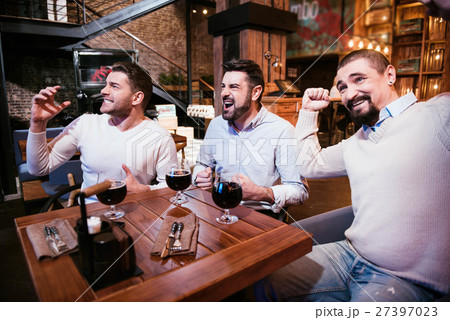 Positive handsome men showing their emotions Positive handsome men showing their emotions 27397023