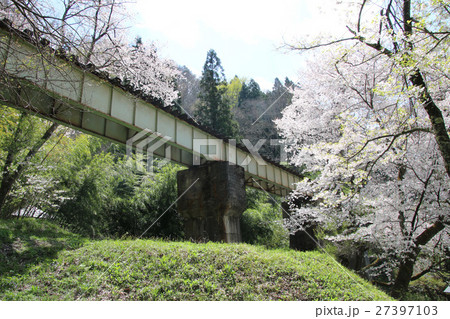 只見線の高架橋（柳津町） 27397103