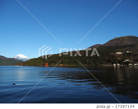 芦ノ湖と富士山 芦ノ湖と富士山 27397134