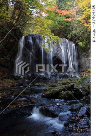 裏磐梯の達沢の滝の秋 27404766