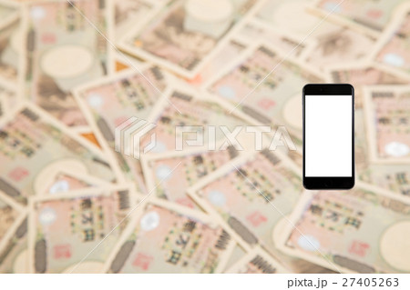 スマホ　スマートフォン　お金　大金　副業　一万円札　1万円札　壱萬円札　日本円　100万円　百万円 27405263