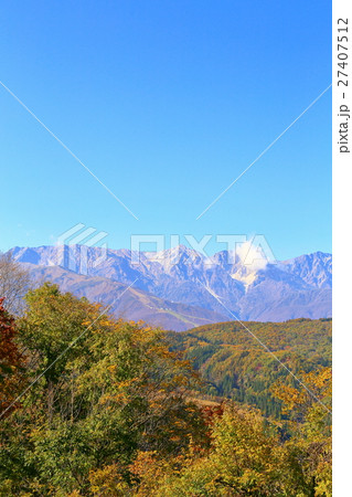 紅葉と北アルプス 【長野・白馬村】 紅葉と北アルプス 【長野・白馬村】 27407512