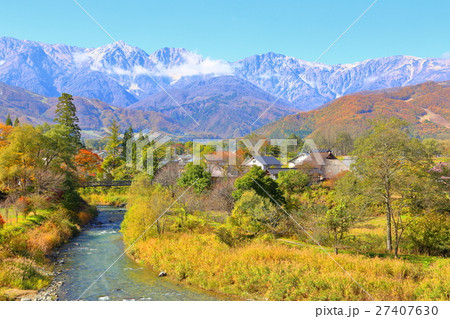 紅葉と北アルプス 【長野・白馬村】 紅葉と北アルプス 【長野・白馬村】 27407630