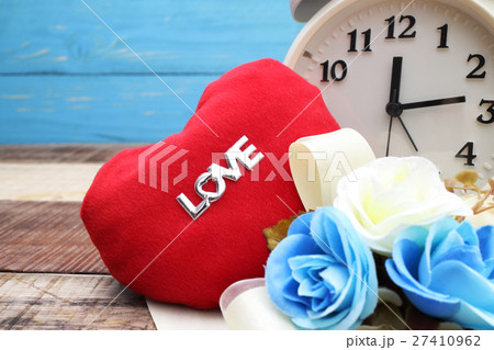 Valentines day red heart Valentines day red heart 27410962