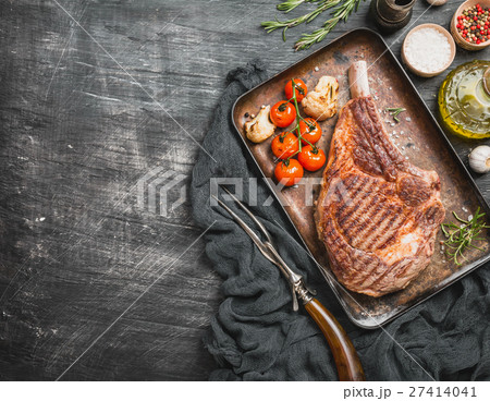 grilled tomahawk beef steak 27414041