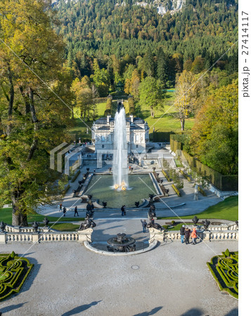 Linderhof palace in Ettal, Germany Linderhof palace in Ettal, Germany 27414117