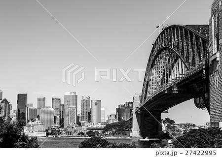 Iconic Sydney Harbour bridge Iconic Sydney Harbour bridge 27422995
