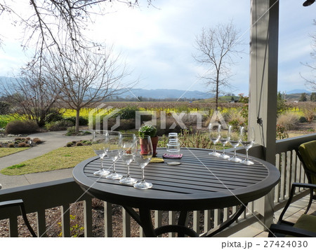 ナパバレーのワイナリー 27424030