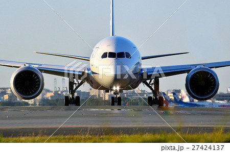タキシング 27424137