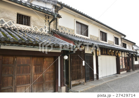 【岡山県】倉敷美観地区の町並み 27429714