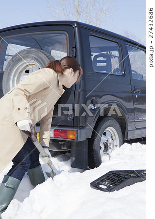 雪道レスキュー 27432686