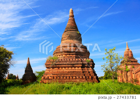 Temples in the archaeological zone, Bagan, Myanmar 27433781