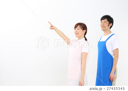 ミドル男性・女性　ヘルパーイメージ 27435543