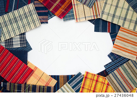 フレーム 枠 和柄 布地 素材 生地 織物 藍染 端切れ しじら織り フレーム 枠 和柄 布地 素材 生地 織物 藍染 端切れ しじら織り 27436048