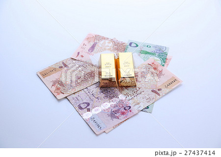 qatar money qatar money 27437414