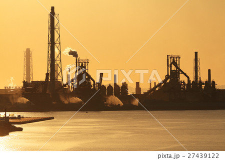 夕暮れの製鉄所 27439122