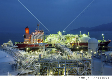 工場夜景　プラント　工場施設　イメージ素材 27441053
