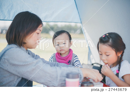 1 year old　&　6 years old 27443679