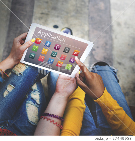 E-learning Online Education Application Concept E-learning Online Education Application Concept 27449958