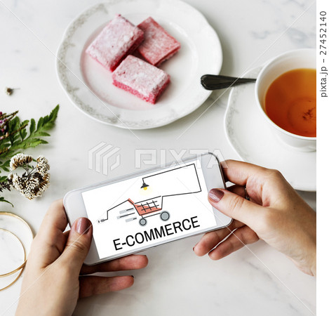 Online Shopping Online Payment Concept 27452140