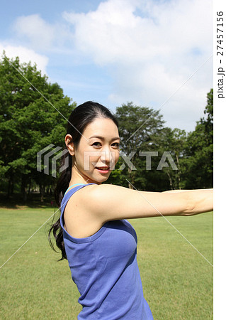 女性 エクササイズ 女性 エクササイズ 27457156