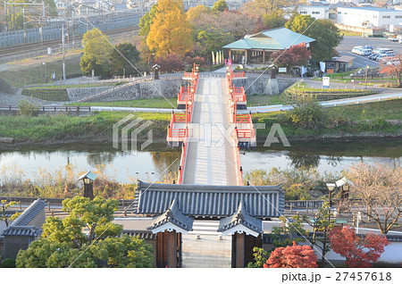 清洲城の天守閣から見た「大手橋」（愛知県清須市一場） 27457618