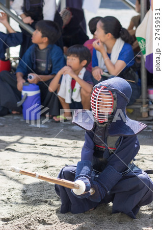 剣道の試合シーン 27459531