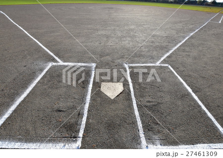 試合前のグラウンド 27461309