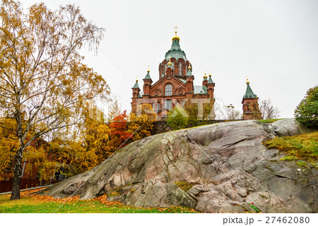 Uspenskin cathedral in Helsinki autumn view Uspenskin cathedral in Helsinki autumn view 27462080