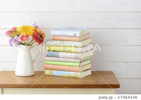 読書　本　書籍　花 27464346