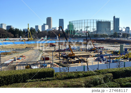 建設中の新国立競技場 27468117