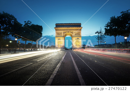 Arc de Triumph at evening, Paris, France 27470122