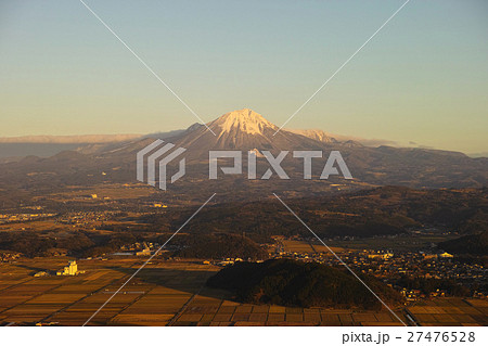 母塚山から見た冬の大山　夕景 27476528