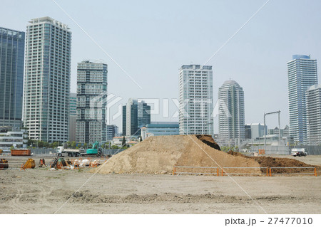 みなとみらい21地区 原状回復工事中の60 61街区 マリノスタウン跡地 の風景の写真素材