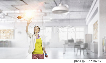 Hipster girl in office 27482876