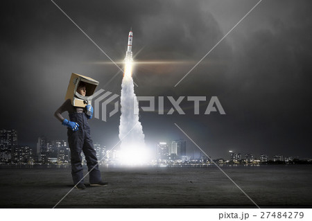He want to become astronaut 27484279