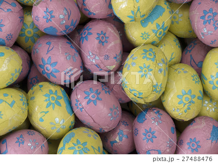 Colorful chocolate easter eggs 27488476