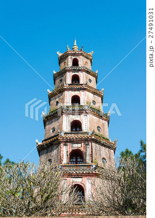 世界遺産　ティエンムー寺　ベトナム・フエ 27491031