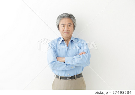 悩む・シニア男性 27498584