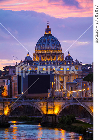The Papal Basilica of St. Peter in Vatican city The Papal Basilica of St. Peter in Vatican city 27502037