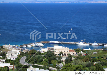 ケーブルカーから見たカプリ港 27503222