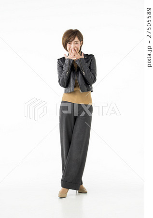 20代の日本人女性 20代の日本人女性 27505589