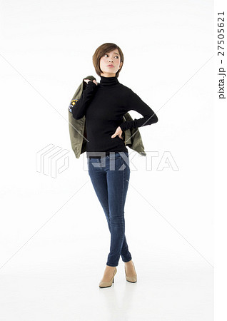 20代の日本人女性 27505621