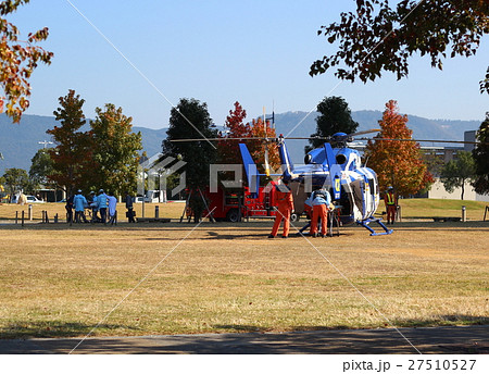 徳島県のドクターヘリうずしお サンポート高松へ患者搬送 徳島県のドクターヘリうずしお サンポート高松へ患者搬送 27510527