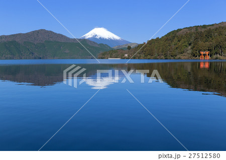 神奈川_箱根芦ノ湖と富士山 27512580