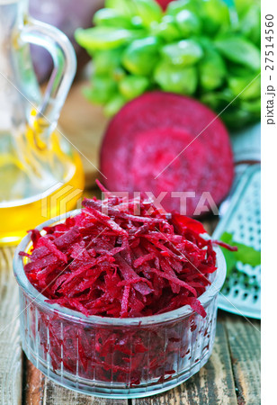 grated beet 27514560