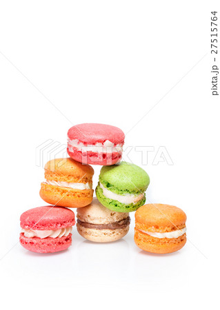 Colorful macaroons isolated on white. Traditional 27515764